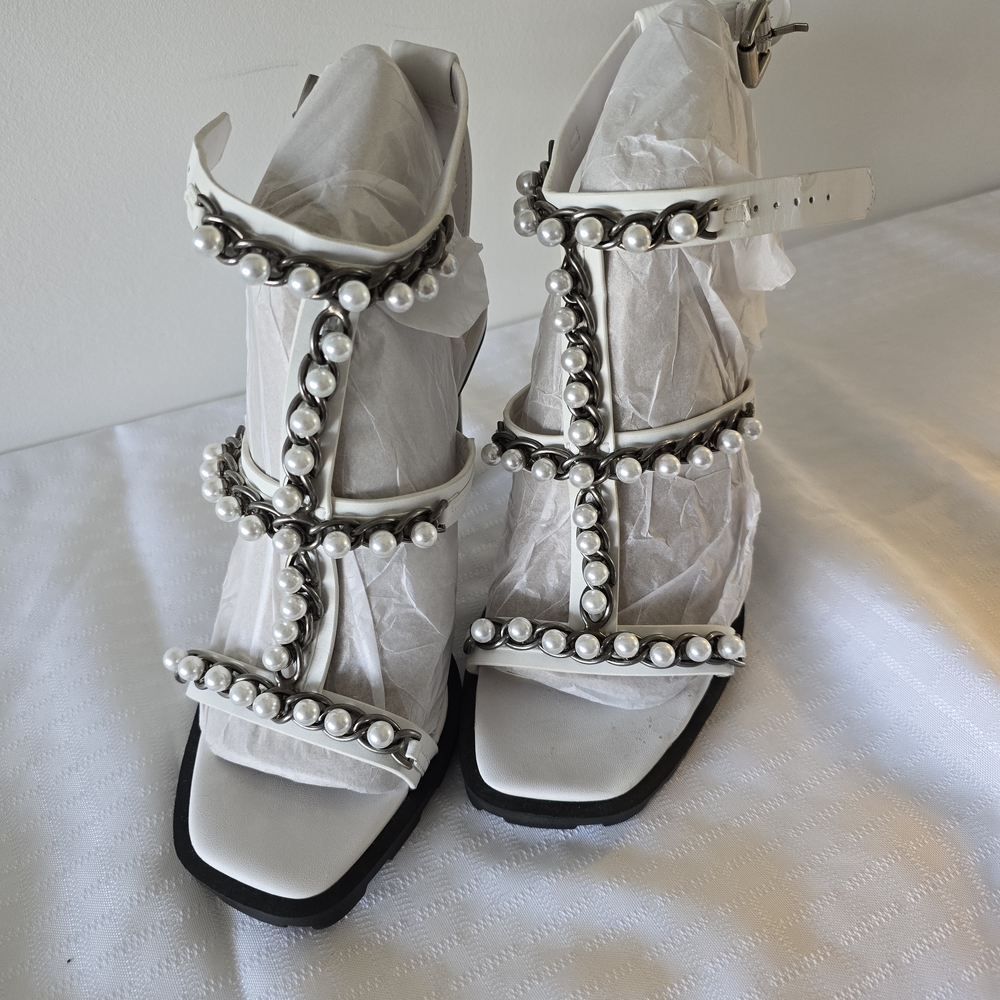 Karl Lagerfeld White Sandals with Pearl Accents